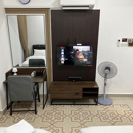 Hassma Studio Apartment At Kompleks Mutiara Gm Gua Musang Dış mekan fotoğraf