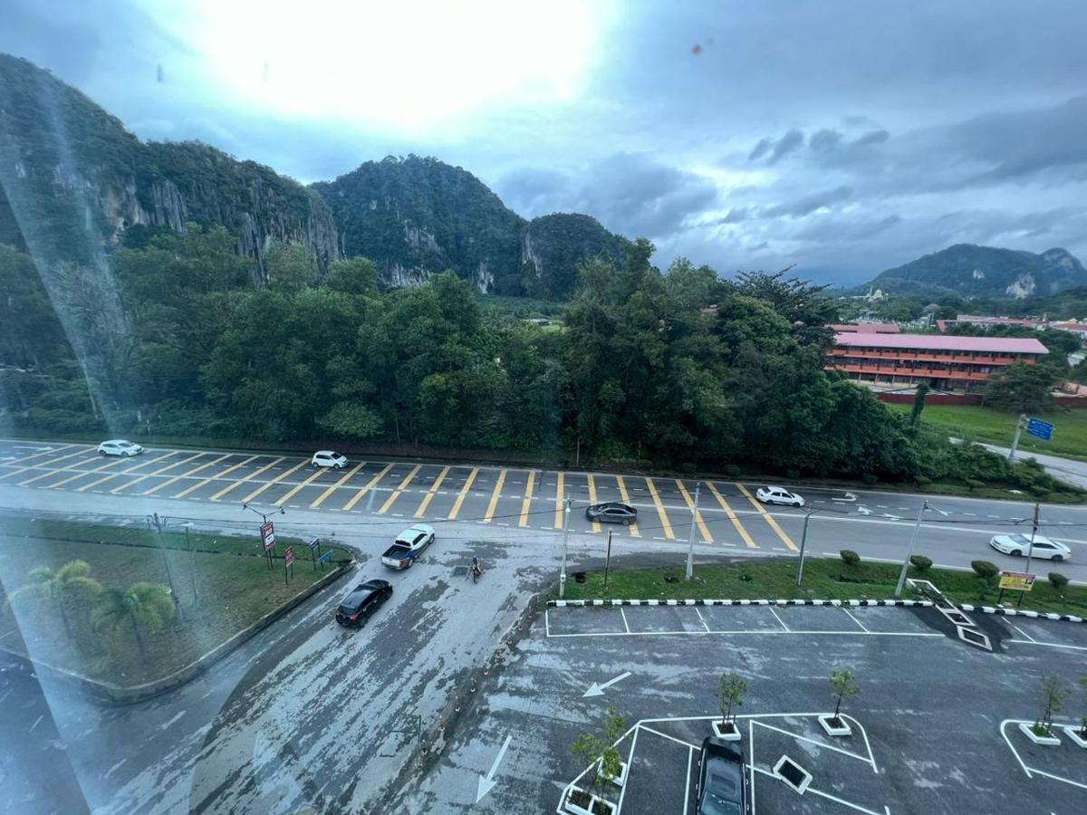 Hassma Studio Apartment At Kompleks Mutiara Gm Gua Musang Dış mekan fotoğraf